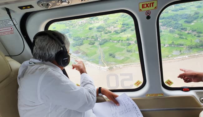 CM नीतीश ने पिपरा-पिपरासी तटबंध, वाल्मीकिनगर गंडक बराज और बगहा शहर का किया हवाई सर्वेक्षण, दिये कई जरूरी निर्देश