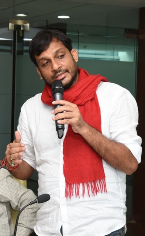 युवा उपन्यासकार नीलोत्पल मृणाल की चर्चित कृति ‘डार्क हॉर्स’ पर बनेगी बॉलीवुड फिल्म