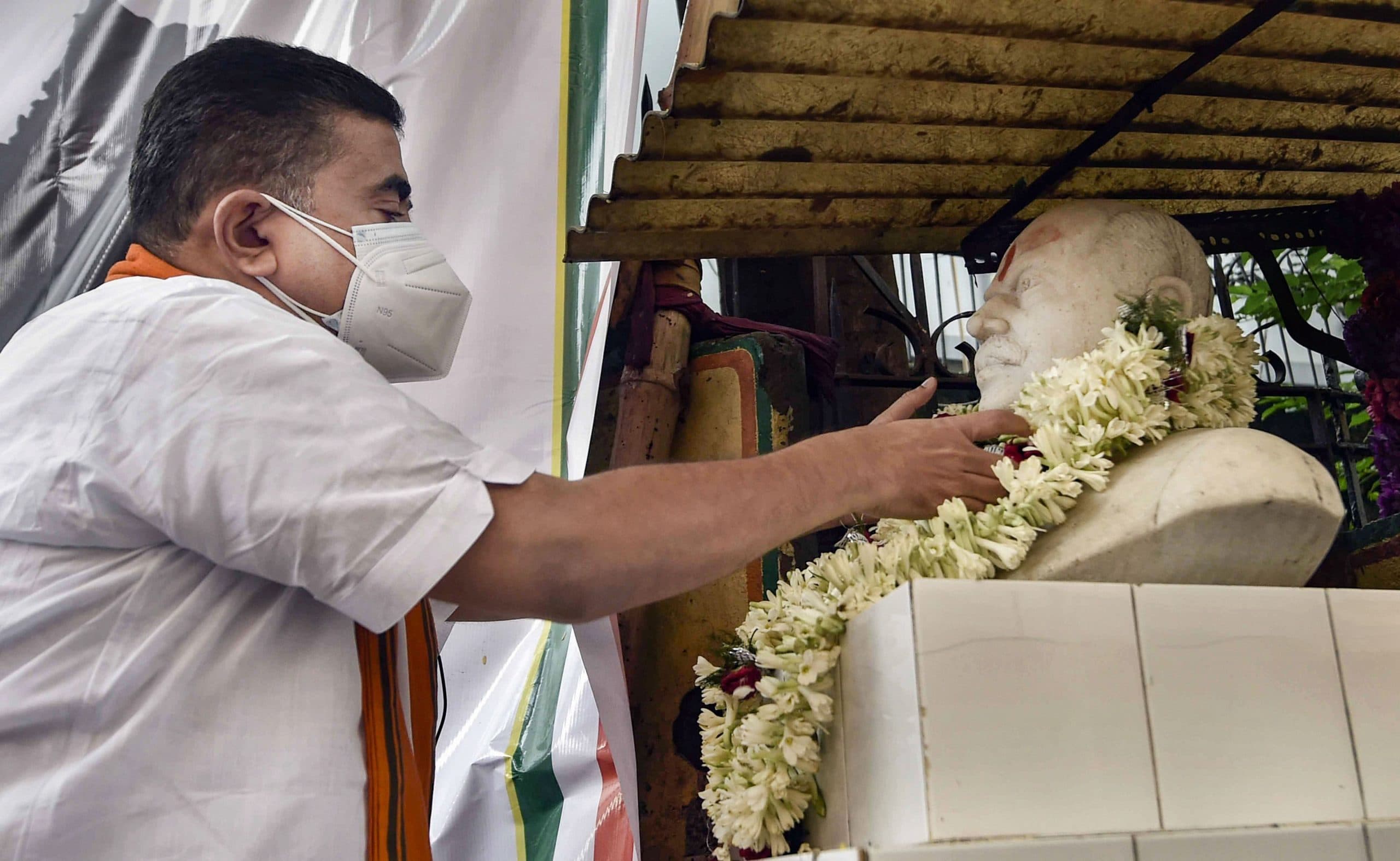 भाजपा ने पश्चिम बंगाल दिवस मनाया, शुभेंदु बोले- BJP नहीं करती राज्य के बंटवारे का समर्थन