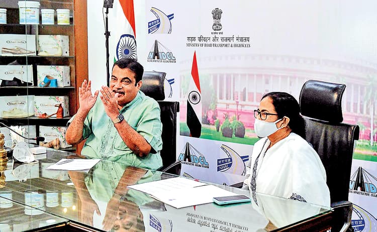 आज लौटेंगी ममता बनर्जी, बंगाल में इंफ्रा प्रोजेक्ट के लिए केंद्र से मांगी मदद