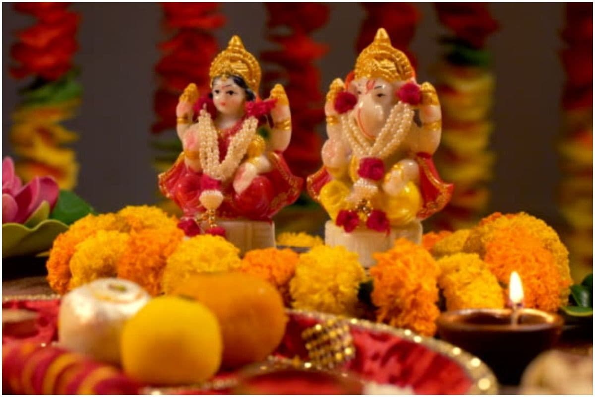 PHOTOS: दिवाली पूजन का जानें कब है शुभ मुहूर्त, प्रदोष काल इस समय से होगा शुरू