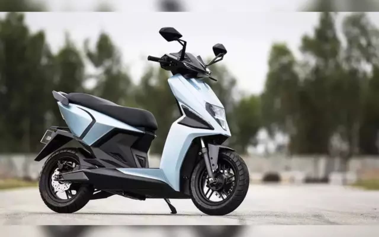 Electric Scooter: बिक्री के मामले में सब पर भारी है ये इलेक्ट्रिक स्कूटर! अक्टूबर में 19.2 प्रतिशत की वृद्धि