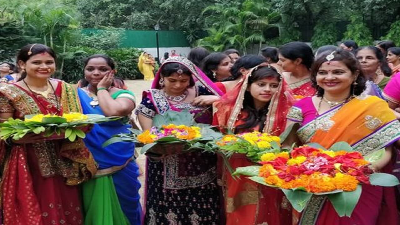 Madhushravani: कल से मधुश्रावणी का पर्व शुरू, सोलह श्रृंगार कर फूल लोढ़ने निकलेंगी नवविवाहिता, जानें विधि