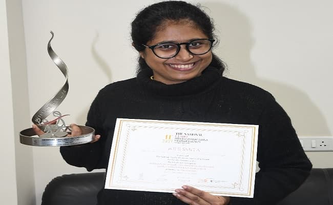 देवघर की जूही स्मिता को प्रभात खबर की स्टोरी के लिए मिला लाडली मीडिया का नेशनल अवार्ड