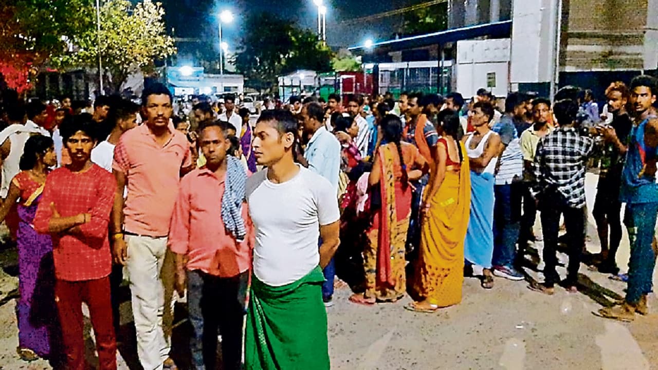 बस की सीट पर बैठे-बैठे मूर्छित हुआ आठवीं का छात्र, जयप्रकाश नारायण अस्पताल में इलाज के दौरान तोड़ा दम