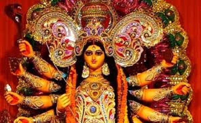 Shardiya Navratri Puja: नवरात्रि में दुर्गा मां के नौ स्वरूपों की होती है पूजा, मां को पसंद हैं ये 9 भोग, यहां जानिए कब लगाएं किस देवी को पसंदीदा भोग…