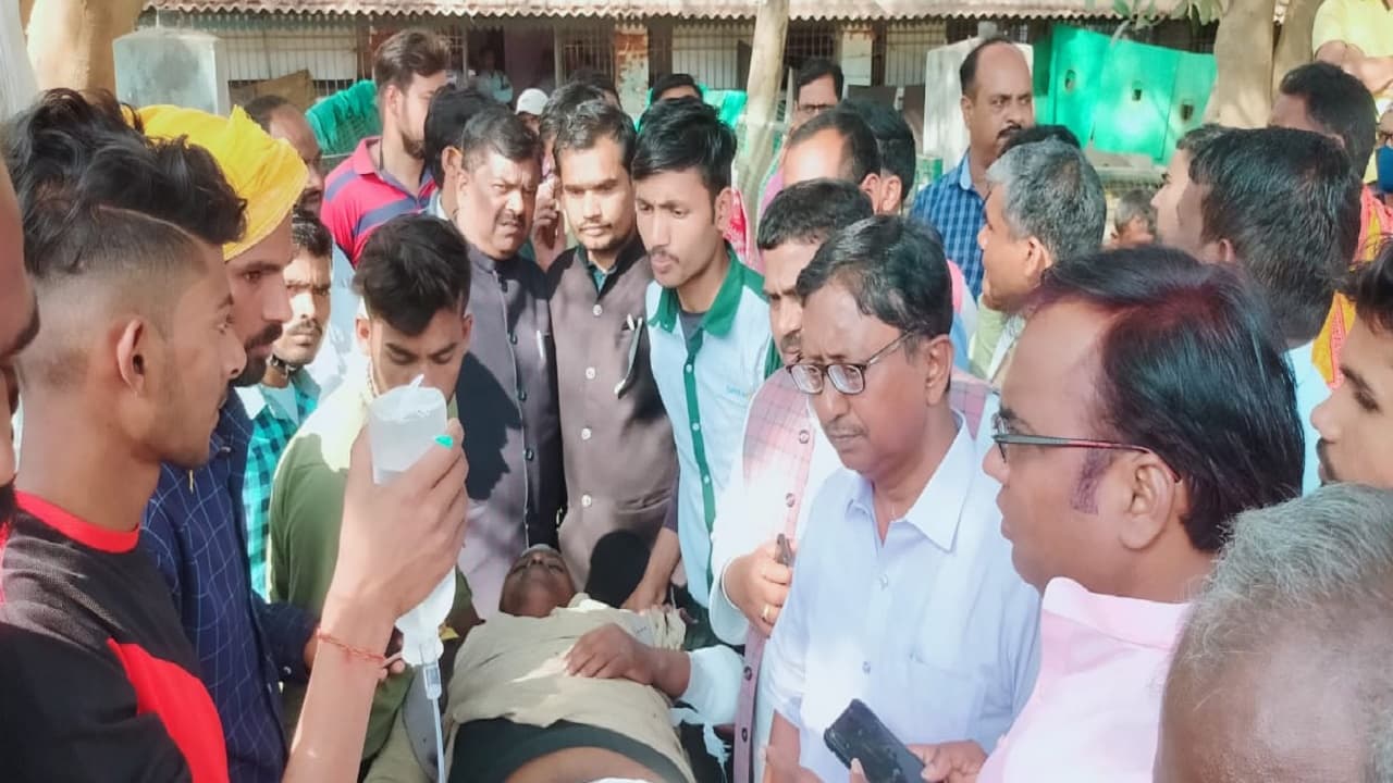 मधुबनी के एक होटल में खाना खाने से 30 लोग बीमार, गंभीर स्थिति में कराया गया भर्ती, आठ लोग रेफर