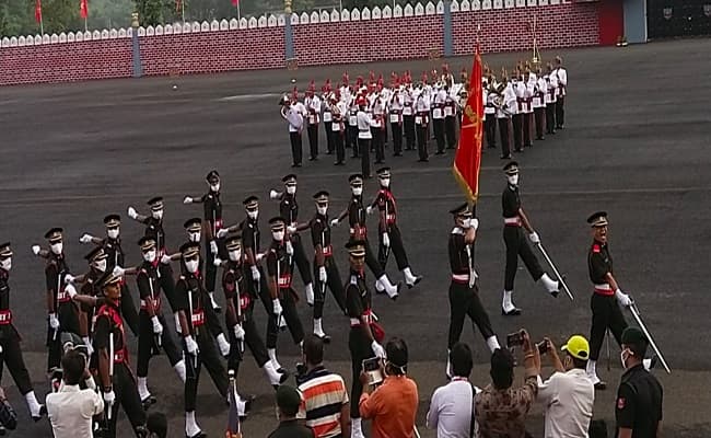 VIDEO: OTA गया में 19वीं पासिंग आउट परेड, देश की सेवा के लिए भारतीय सेना को मिले 20 नये अधिकारी, देखें LIVE समारोह