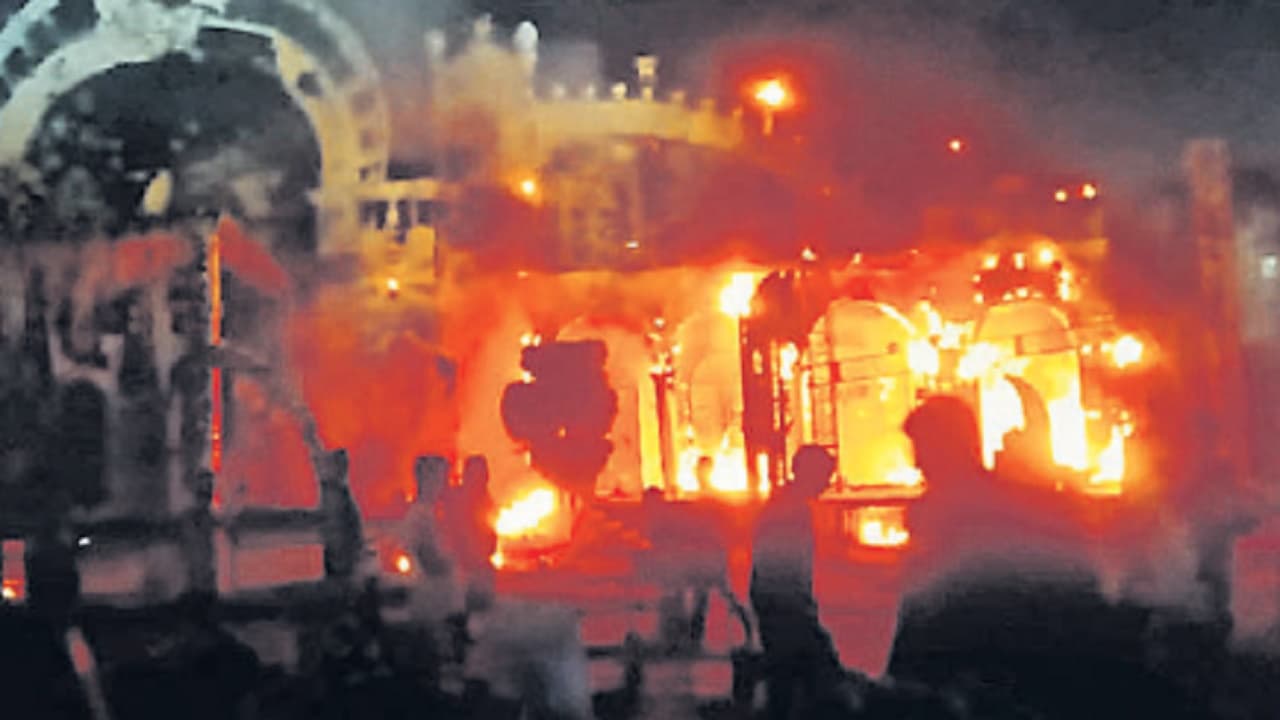 अपर मुख्य सचिव ने दिया सख्त निर्देश, टोल फ्री नंबर पर कॉल कीजिए और आधे घंटे में शराब पर एक्क्शन देखिए