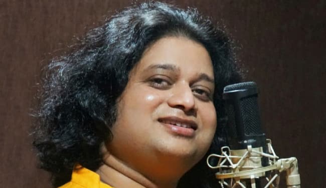 परंपरागत गीत और वेस्टर्न म्यूजिक के जरिये नयी पीढ़ी को विरासत से जोड़ रहे सीवान के सुशांत, गाने सुन कर प्रवासियों को सताती है गांव की याद