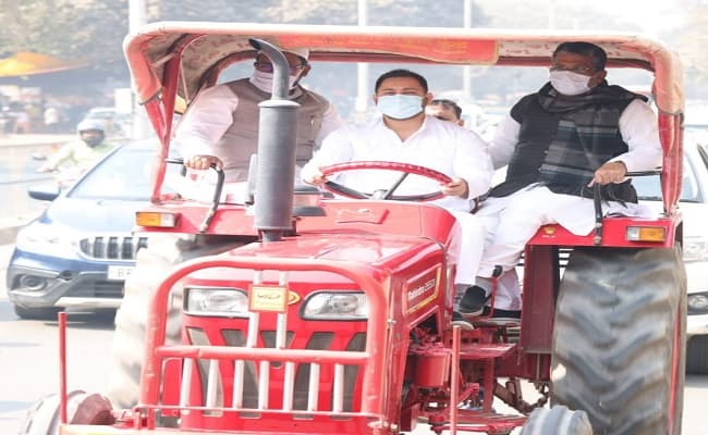 Bihar Budget 2021: बिहार में विपक्ष ने जहरीली शराब और पेपर लीक मामले को बनाया मुद्दा, हंगामे के साथ सरकार पर लगाये ये आरोप...