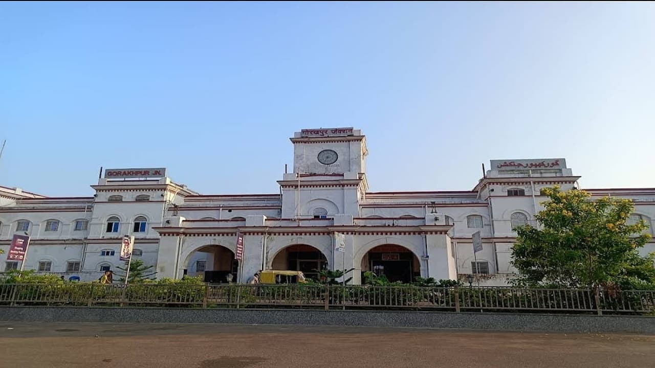 बिहार बंद समर्थकों ने जहानाबाद में फूंका ट्रक और बस, पुलिस पर भी किया पथराव, घटना स्थल पर पहुंचे DM-SP