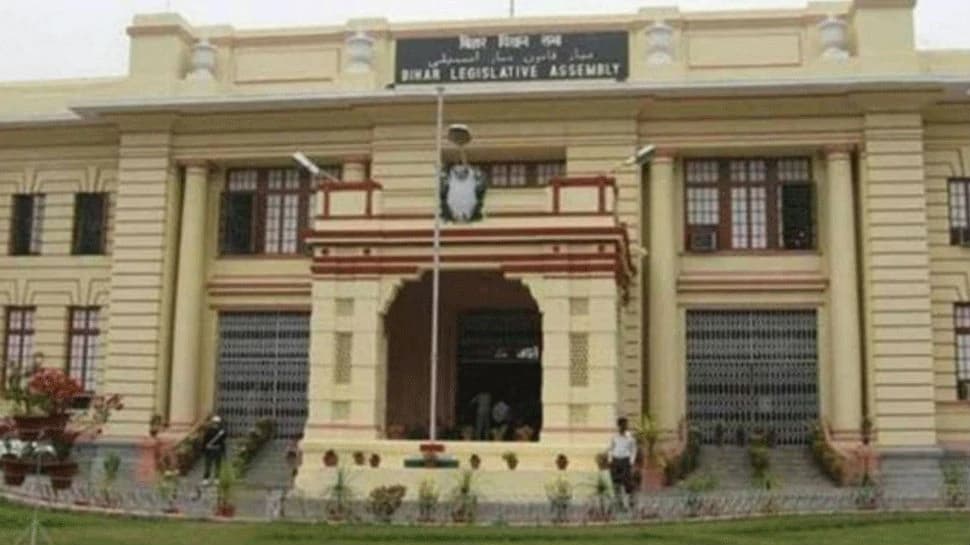 Bihar Assembly: एंटी पेपर लीक बिल बिहार विधानसभा में पास, जानें क्या है सजा का प्रावधान