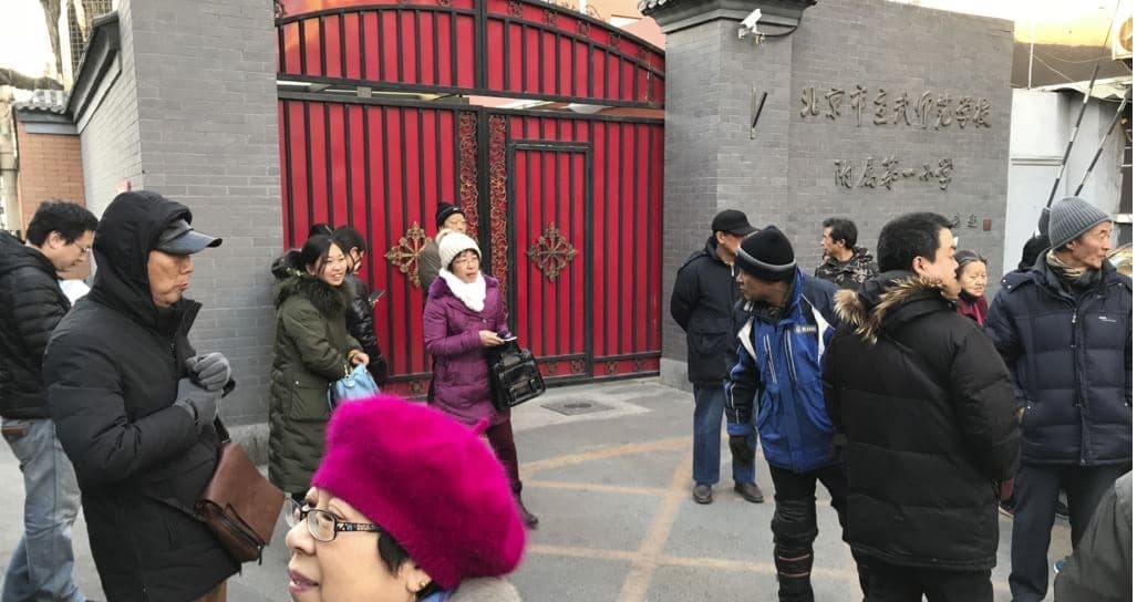 चीन के सरकारी स्कूल में हमलावर ने 40 लोगों को चाकू से मारकर घायल किया, तीन की हालत गंभीर