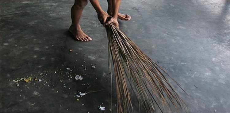 घर और सोसाइटी में काम करने वाले सफाईकर्मचारी,ड्राइवर और नौकर काम पर लौट सकते हैं ? पढ़ें क्या है गाइडलाइन