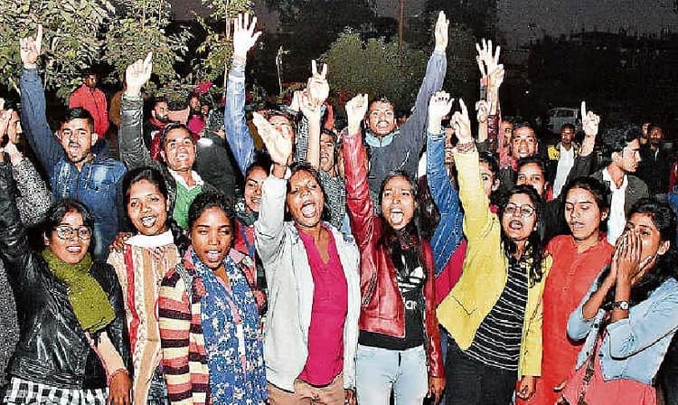 Coronavirus के कारण 154 करोड़ छात्रों की पढ़ाई का नुकसान, यूनेस्को की रिपोर्ट में खुलासा