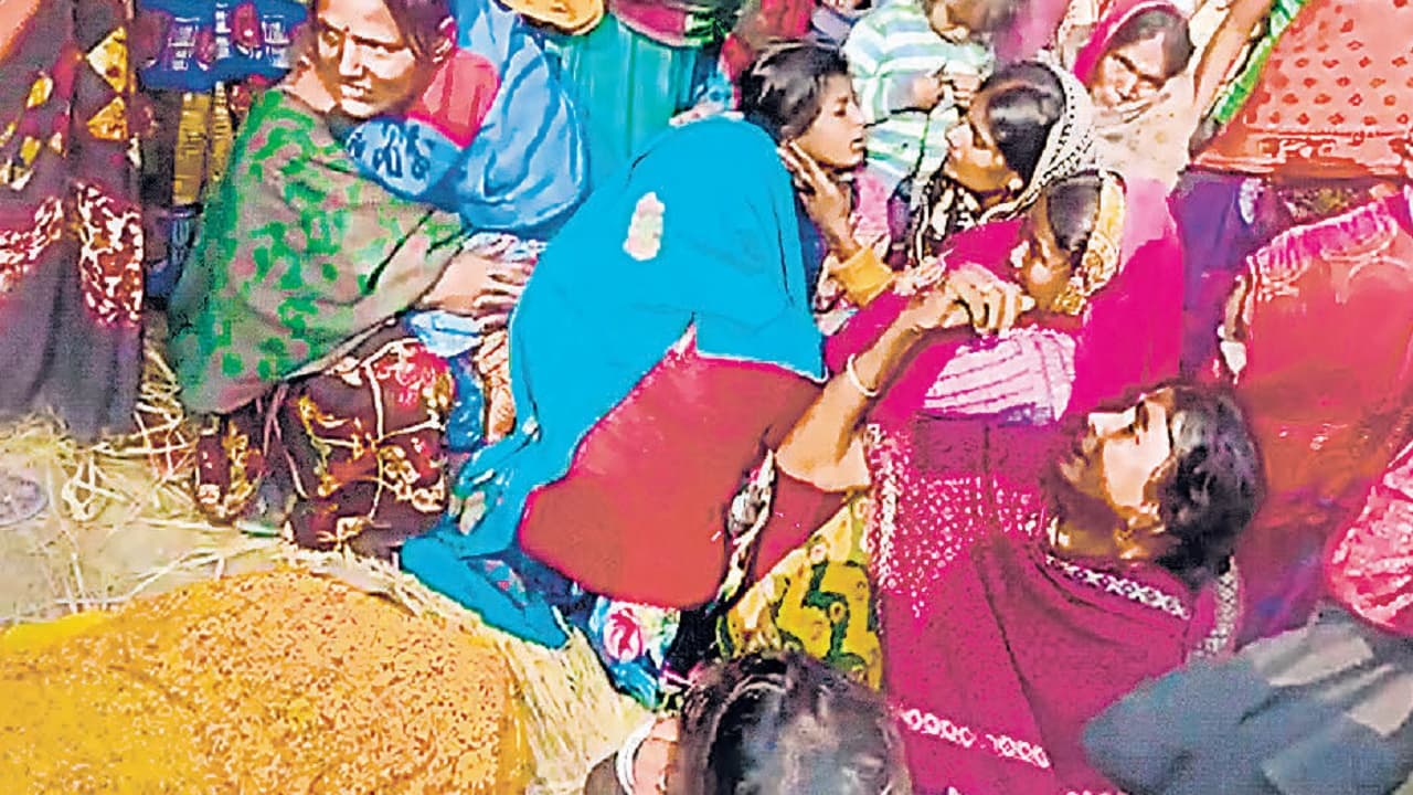 नवादा में डेंगू से महिला की मौत, शव पहुंचते ही परिजनों में मचा कोहराम