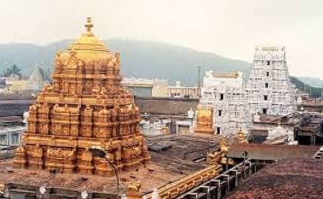 Unlock-4 में रोजाना तिरुपति बालाजी मंदिर में दर्शन करने वाले भक्तों की संख्या पहुंची 15 हजार, जानिए लॉकडाउन के बाद एक दिन में कितने करोड़ रुपये मिला दान…