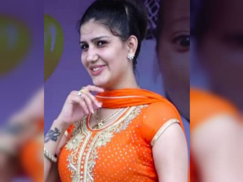 …और जब सपना चौधरी पर चले पत्थर, मची अफरा-तफरी