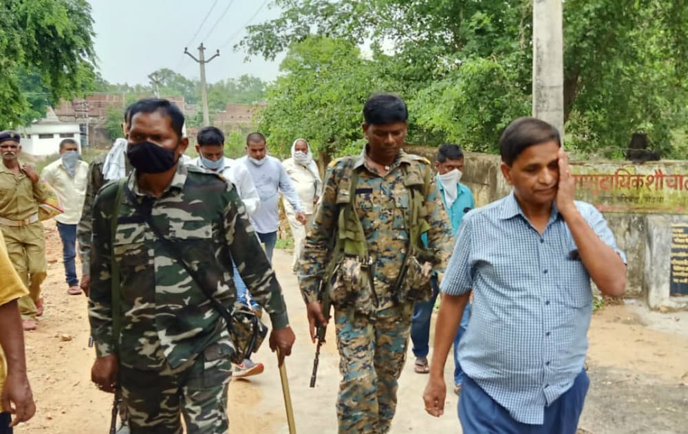 भवन निर्माण विभाग का एग्जीक्यूटिव इंजीनियर 5000 रुपये घूस लेते धराया, पलामू एसीबी ने की कार्रवाई