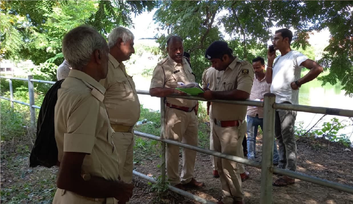 गया के दिग्घी तालाब के किनारे लावारिस हालत में पड़ा मिला सिपाही का शव, जांच-पड़ताल में जुटी पुलिस