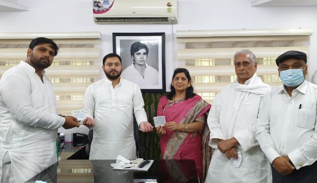 लवली आनंद ने थामा लालटेन, कहा- आरजेडी जो जिम्मेदारी सौंपेगी, निभाने के लिए तैयार हूं