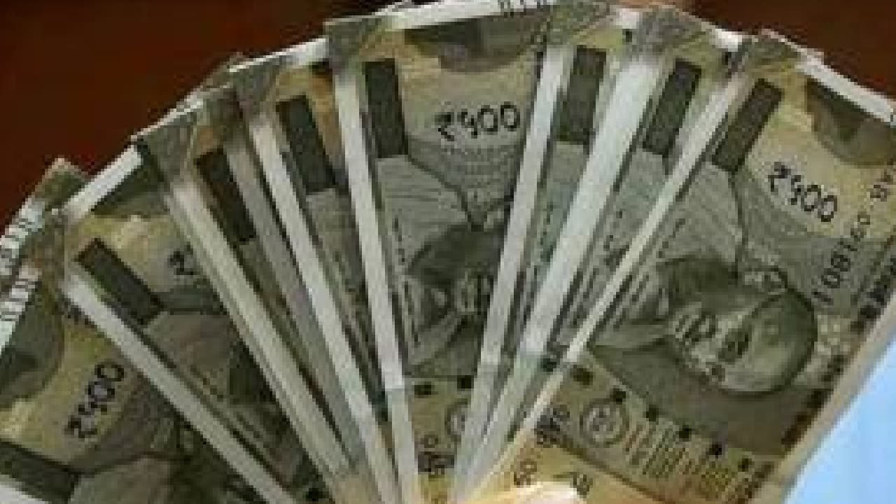 सरकार की इस स्कीम में 7 रुपये निवेश करें और पायें 5000 रुपये महीना