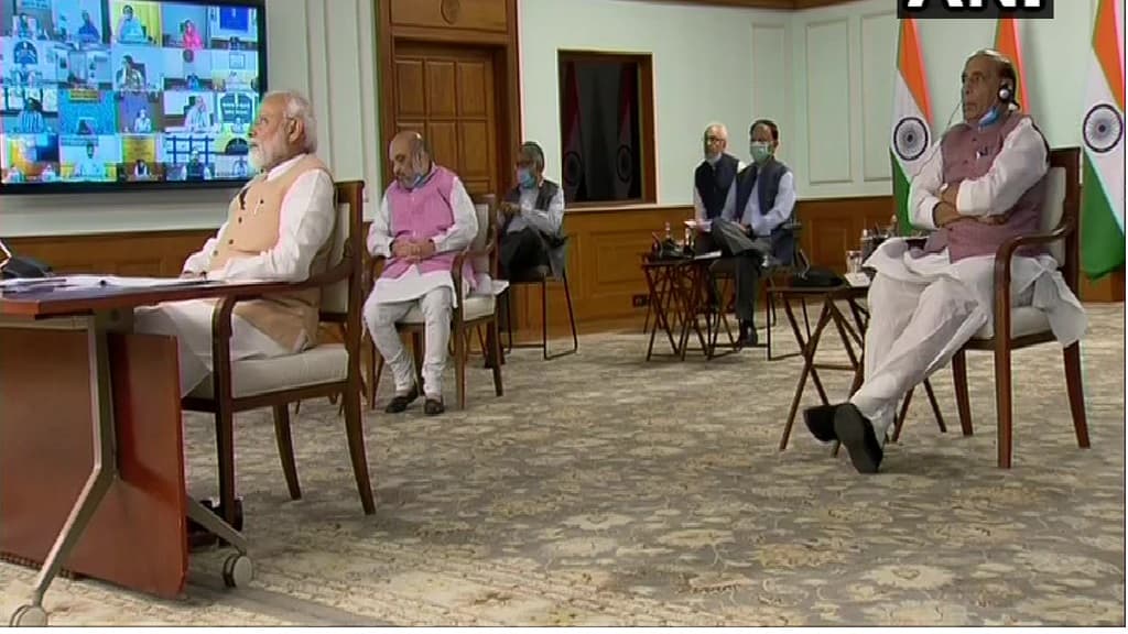 कैबिनेट की  बैठक में हुआ फैसला, सांसदों के वेतन में एक साल के लिए 30 फीसदी की कटौती होगी