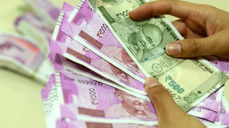 बिहार में सेवा शुल्क से बैंक कमा रहे सालाना 870 करोड़, जानिये किन सेवाओं के लिए बैंक लेता है शुल्क