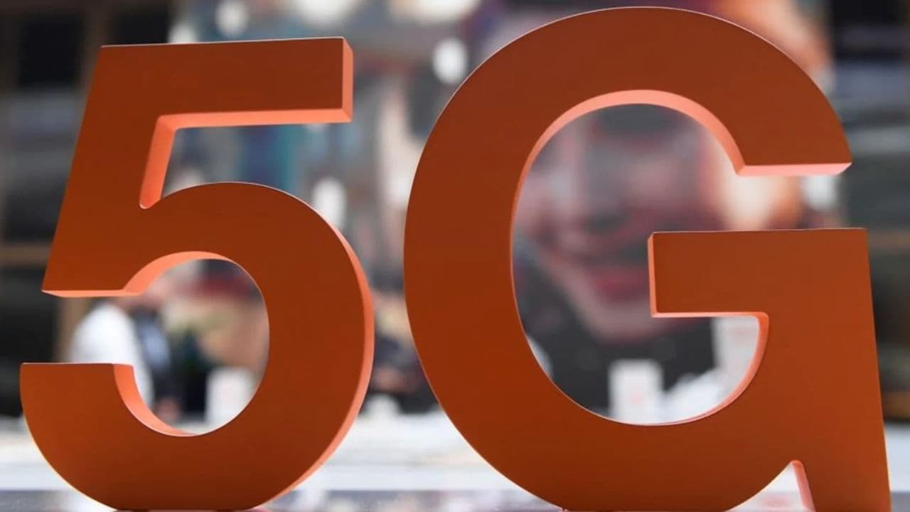 5G Auction: सरकार को मिला उम्मीद से ज्यादा रेवेन्यू, जानिए 5जी स्पेक्ट्रम नीलामी का लेटेस्ट अपडेट