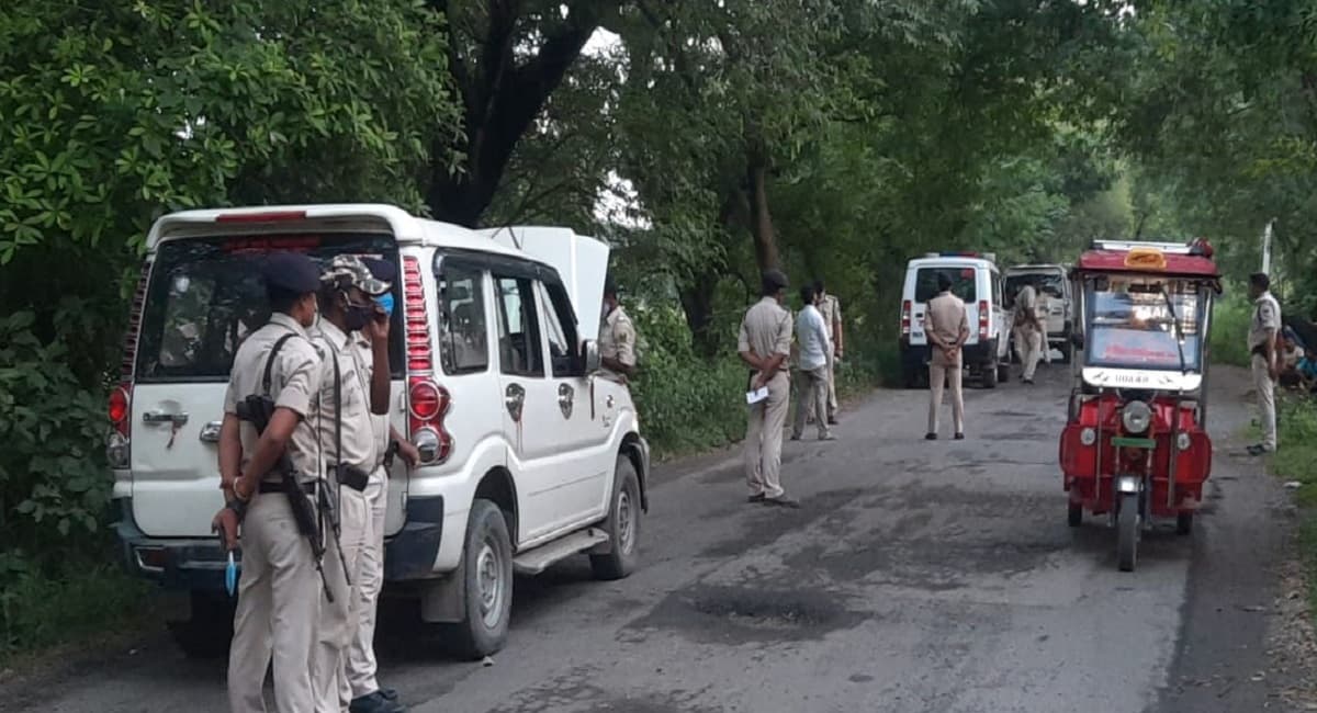 Bihar: छपरा में अपराधियों ने कैश वैन लूटा, ATM में कैश डालने के दौरान बनाया निशाना, 40 लाख रुपये लेकर फरार
