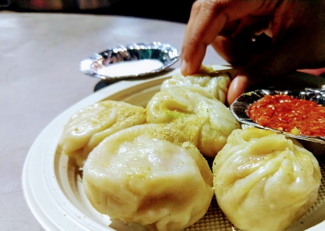 Food Facts: मोमोज के शौकीन ध्यान दें, जायके के चक्कर में हेल्थ पर बुरे इफेक्ट्स, टेस्ट से पहले पढ़िए खास बातें