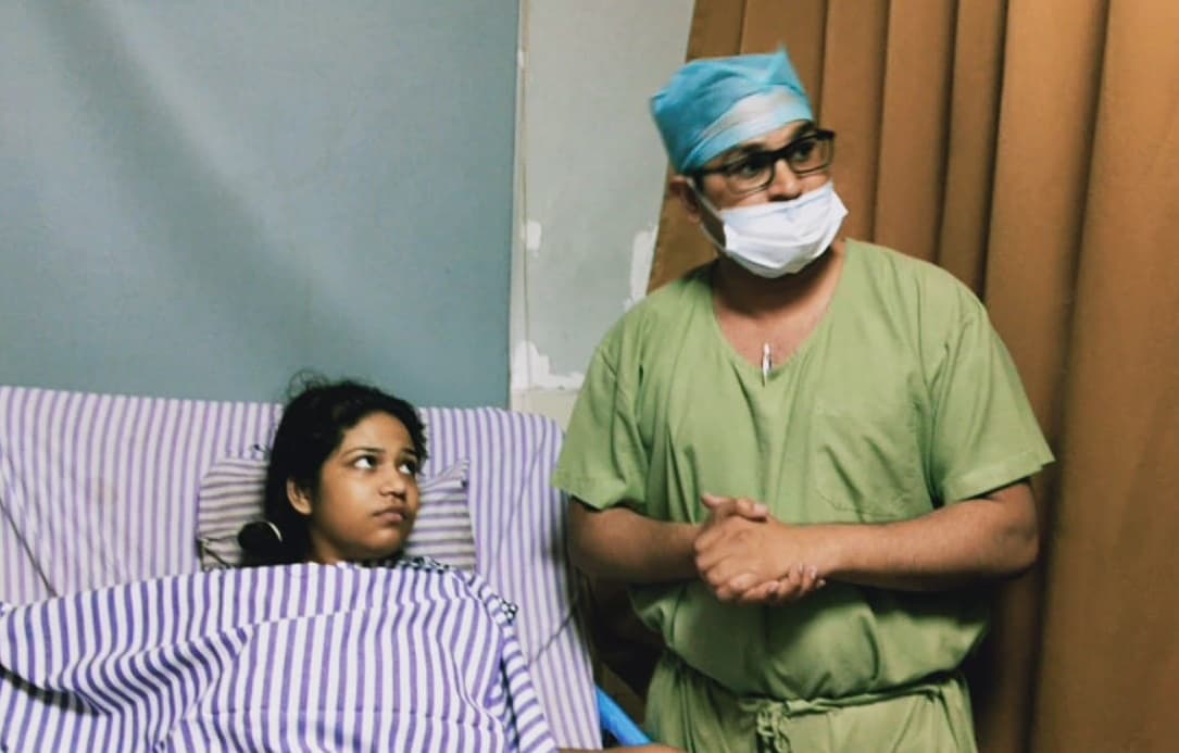 OMG: लड़की के पेट में दर्द, सर्जरी में निकली लोहे की तीन कील, डॉक्टर भी हैरान हैं...