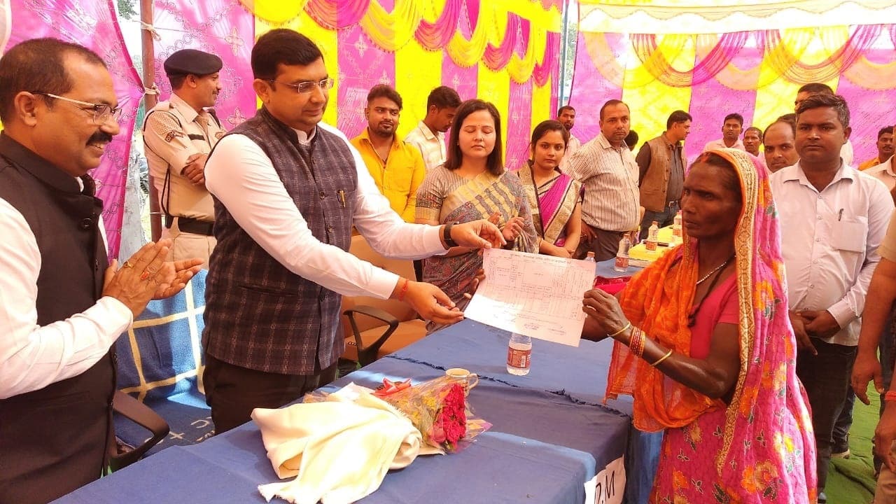 बिहार में बहार है... भूमिहीन दलित परिवारों को सरकार ने दी जमीन, घर बनाने का साथ उगा सकेंगे सब्जी