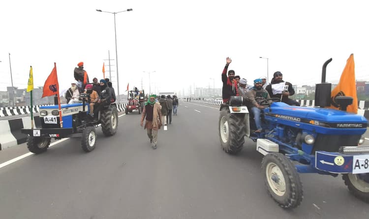 Kisan Andolan News: किसान आंदोलन पर सुप्रीम कोर्ट ने बातचीत के लिए बनायी कमेटी, जानिए कौन-कौन हैं शामिल