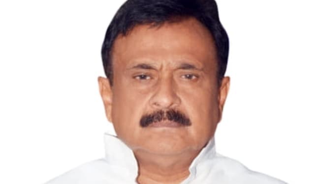 जेडीयू में शामिल होंगे लालू प्रसाद के समधी चंद्रिका राय? फेसबुक पोस्ट कर दिये संकेत