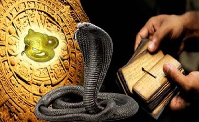 Nagpanchami 2020: पूजा करने पर नागदेव होते है प्रसन्न, जानें आज क्यों मनायी जाती है नाग पंचमी