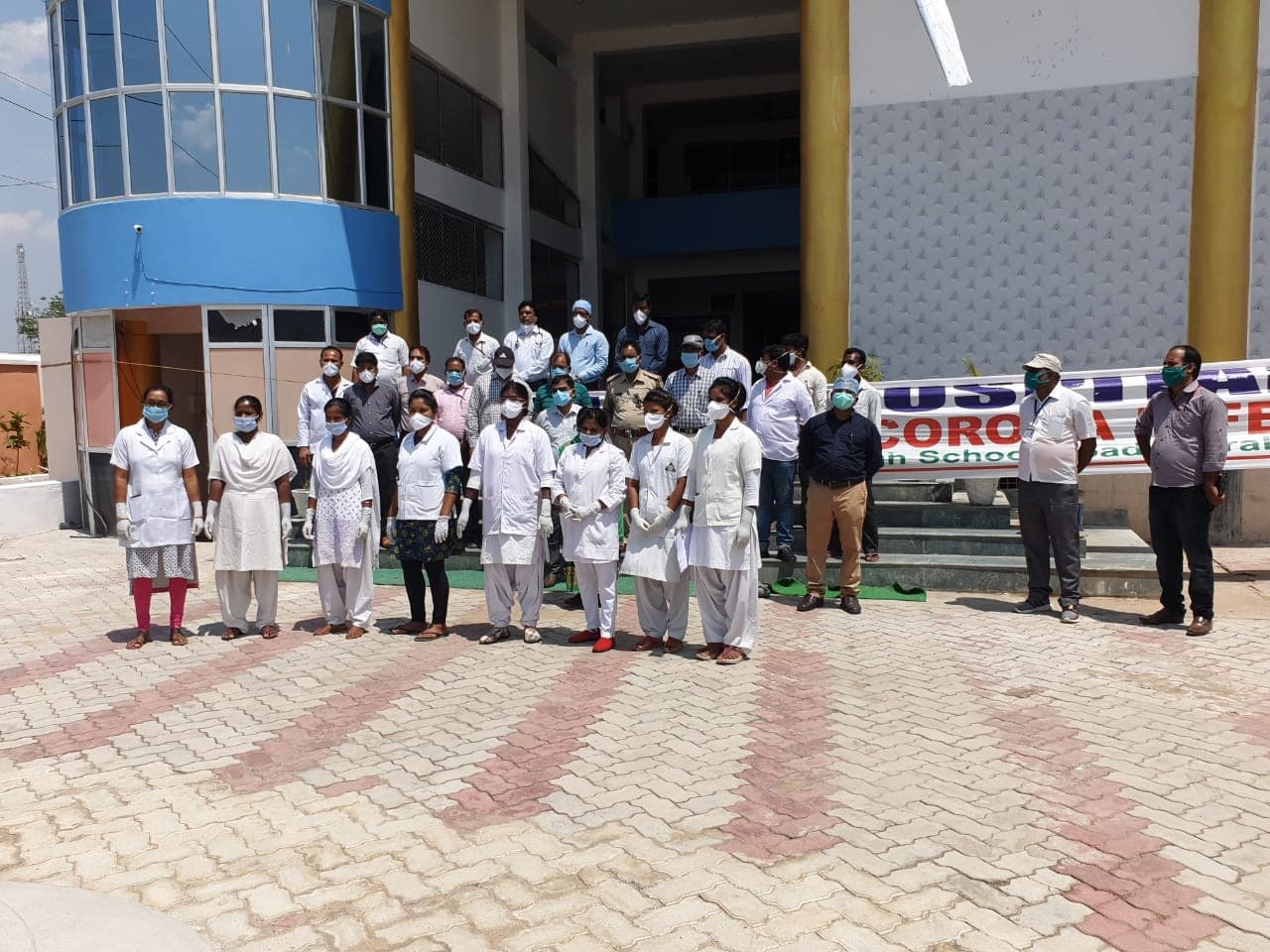 गढ़वा में कोरोना पॉजिटिव पाये गये 20 लोगों को मेराल कोविड-19 अस्पताल में कराया गया भर्ती