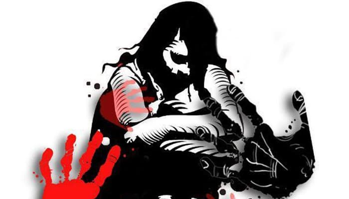 भाई की फीस माफ कराने गयी युवती के साथ स्कूल प्रबंधक ने किया दुष्कर्म