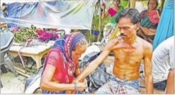 राखी बांधने गयी थी बहन, भाई का जलमग्न घर देख निकले आंसू, जानें कैसे मना राखी का त्योहार