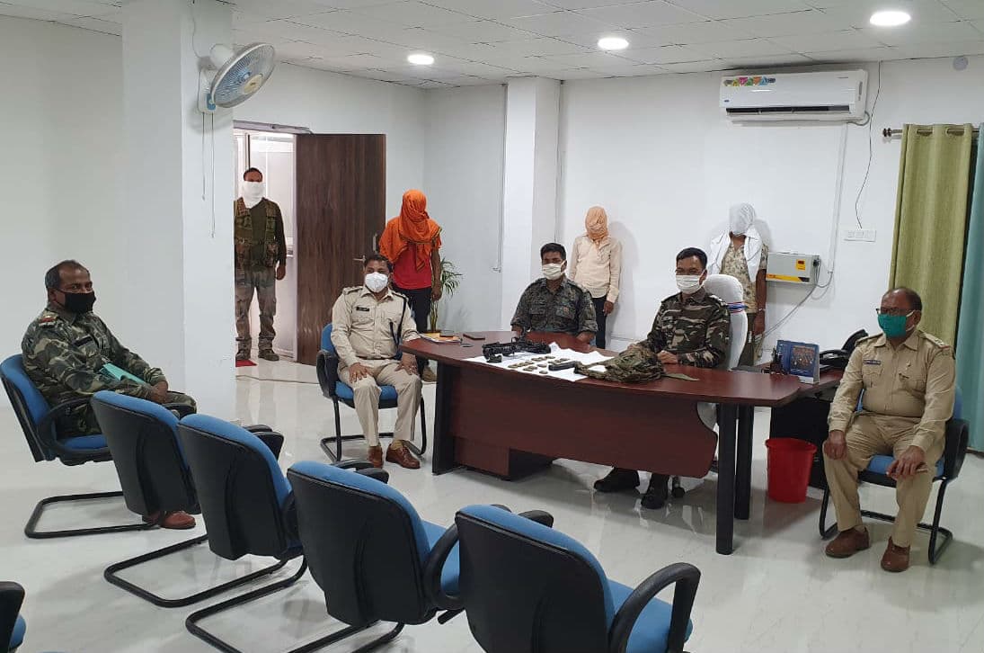 हार्डकोर नक्सली संदीप यादव उर्फ कैला पलामू से गिरफ्तार, दो साथी भी पुलिस की गिरफ्त में