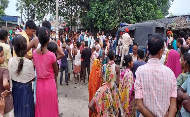 बिहार के समस्तीपुर में अतिक्रमण हटवाने गये CO को भीड़ ने घेरा, पुलिस टीम पर हमला, CI जख्मी