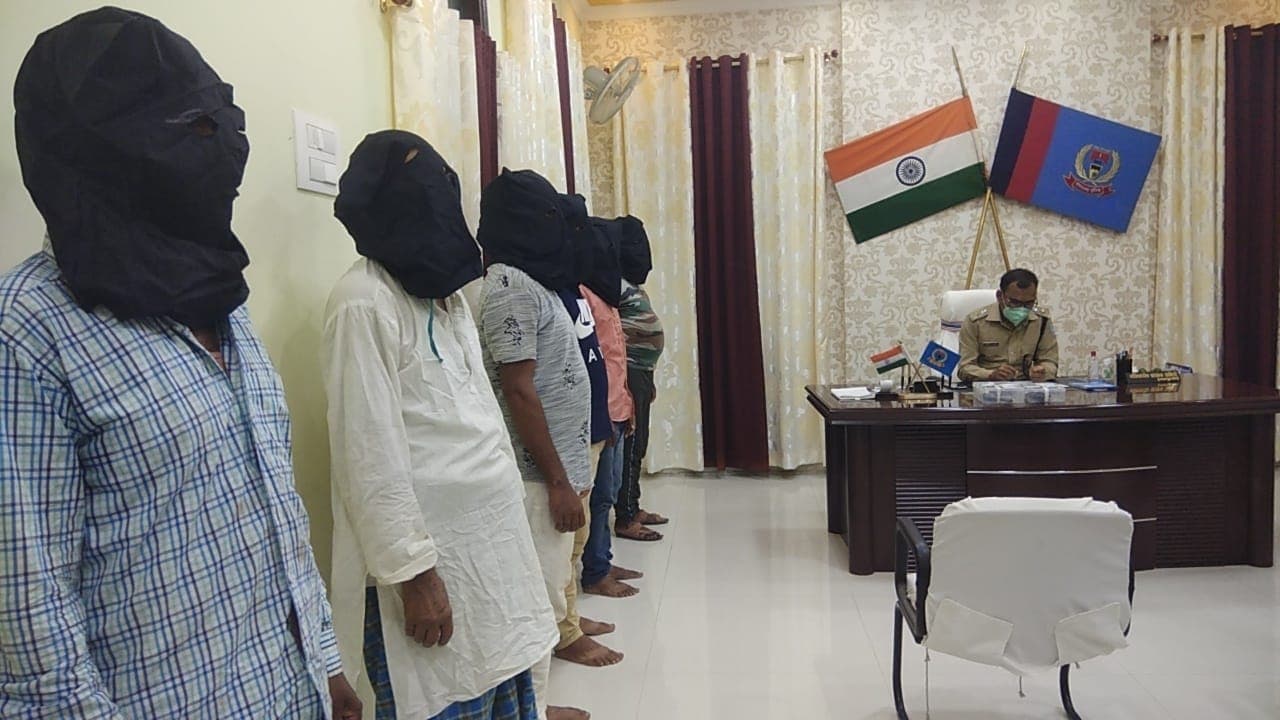 गढ़वा : प्रतापपुर गोलीकांड में शामिल छह अपराधी हथियार के साथ गिरफ्तार