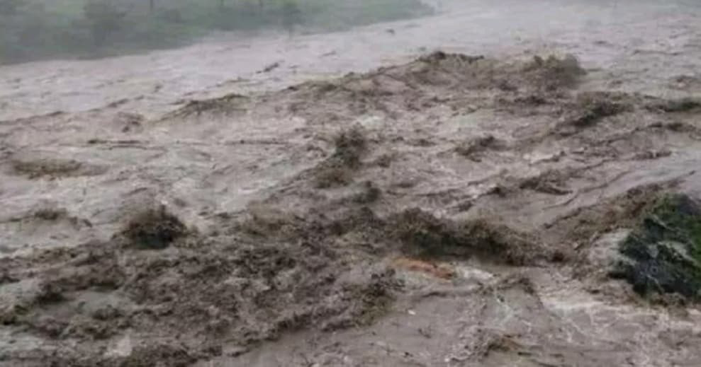 नेपाल में कई नदियां और नाले ओवर फ्लो, दो भारतीय एवं दो चीनी नागरिक बाढ़ में लापता