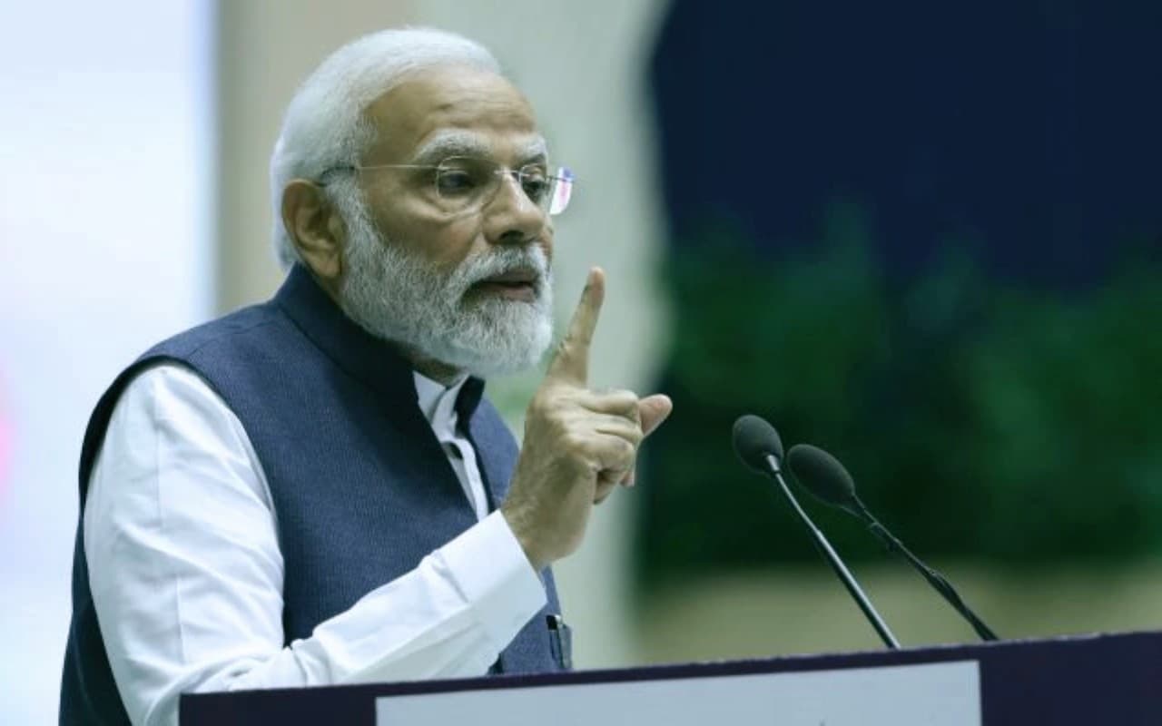 6G की दुनिया में कदम रखेगा भारत, पीएम मोदी ने किया बड़ा ऐलान, आसान प्वाइंट्स में समझें पूरी बात