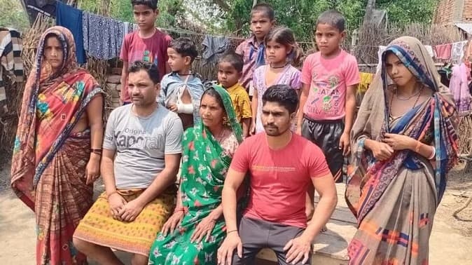 UP News: गृह युद्ध में सुलगते सूडान से बलिया लौटे तीन भाई, आपबीती सुनकर लोगों ने दांतों तले दबाई उंगली