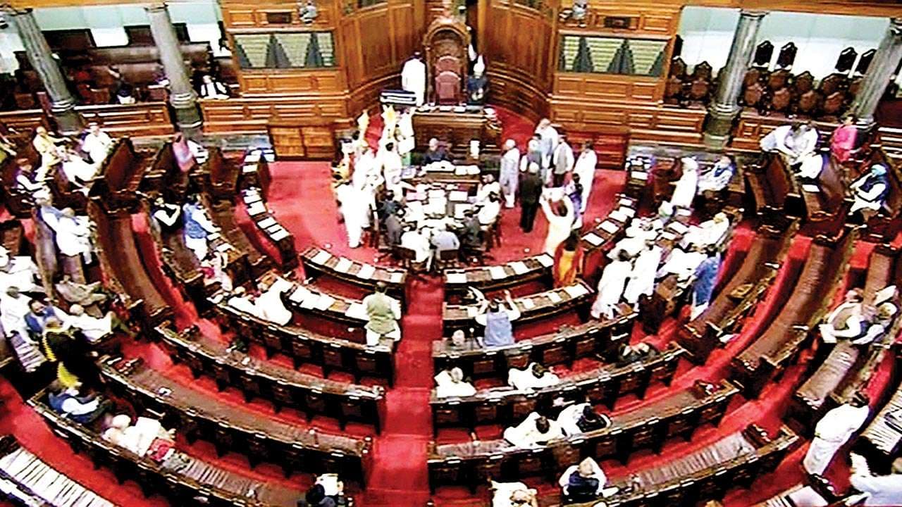 देश के करीब आधे सांसदों को दूसरे चरण में दी जा सकती है कोरोना वैक्सीन, 777 सांसदों में से 366 सांसद 60 साल से ऊपर
