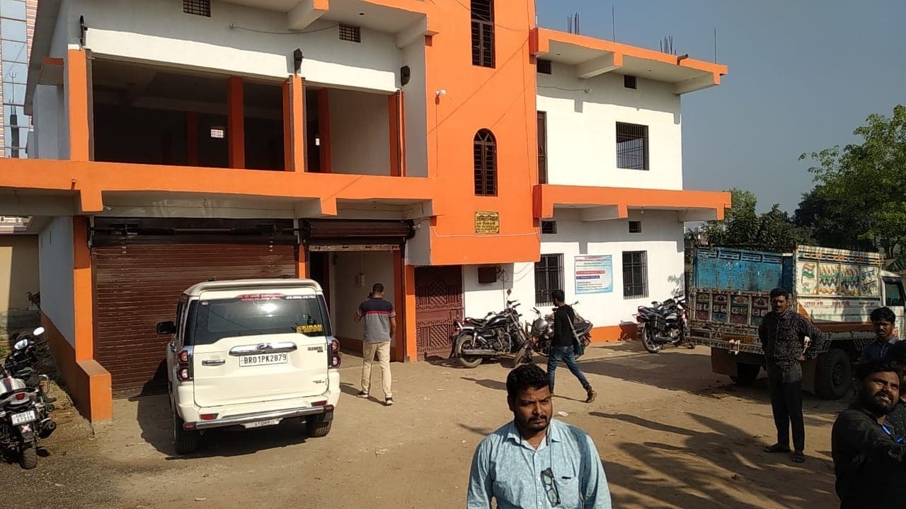 Bihar News: भागलपुर से हवाई सेवा की मांग को लेकर क्रमिक आंदोलन शुरू, आज शाम चार बजे से देंगे धरना