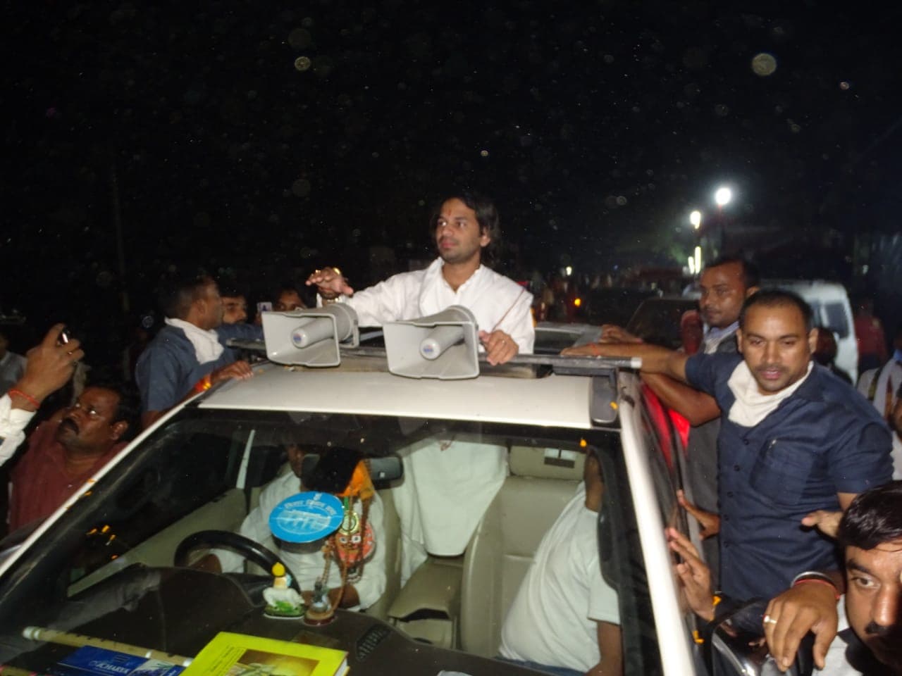 Bihar Assembly Election 2020: हसनपुर से जीते लालू यादव के बड़े बेटे तेजप्रताप यादव