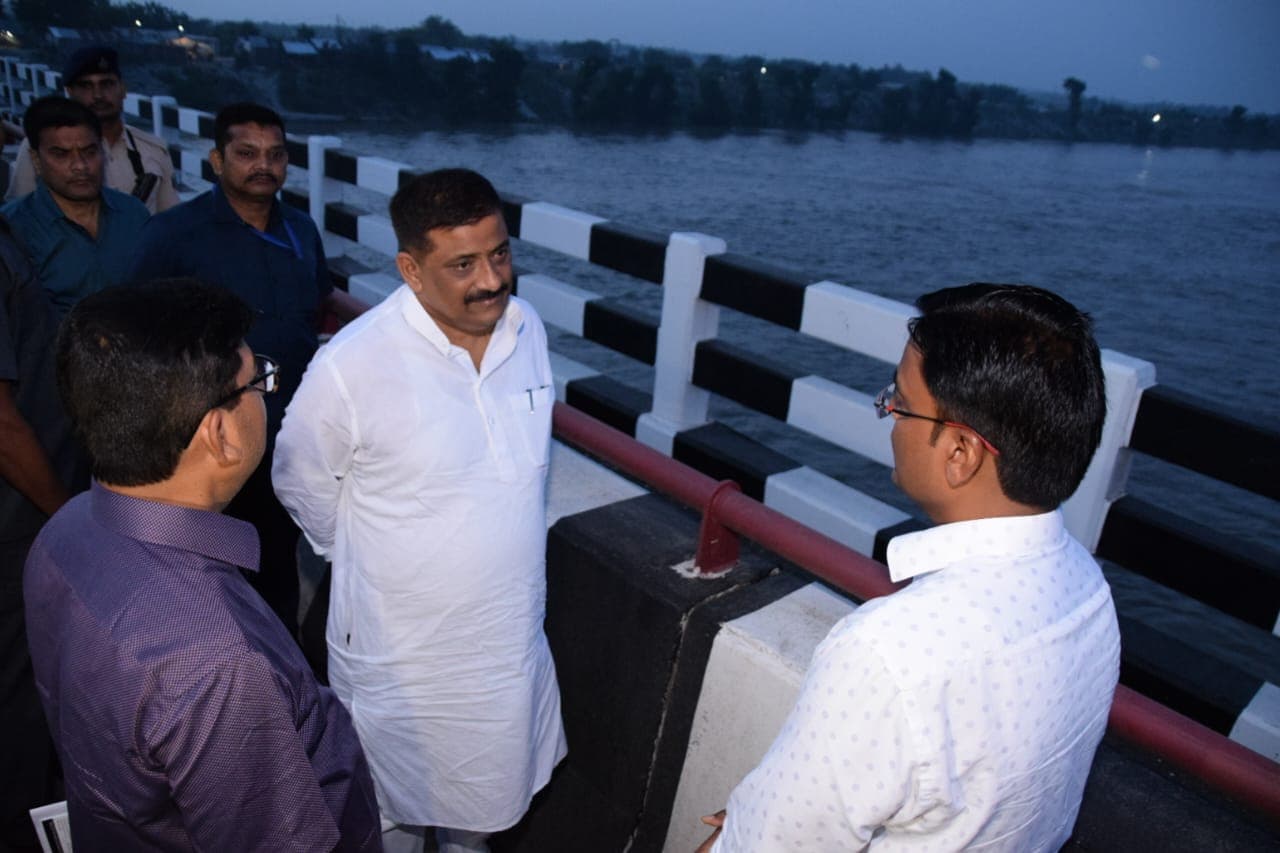 कोसी का जलस्तर बढ़ते ही जायजा लेने सुपौल पहुंचे संजय झा, अधिकारियों और इंजीनियरों को दिए ये निर्देश